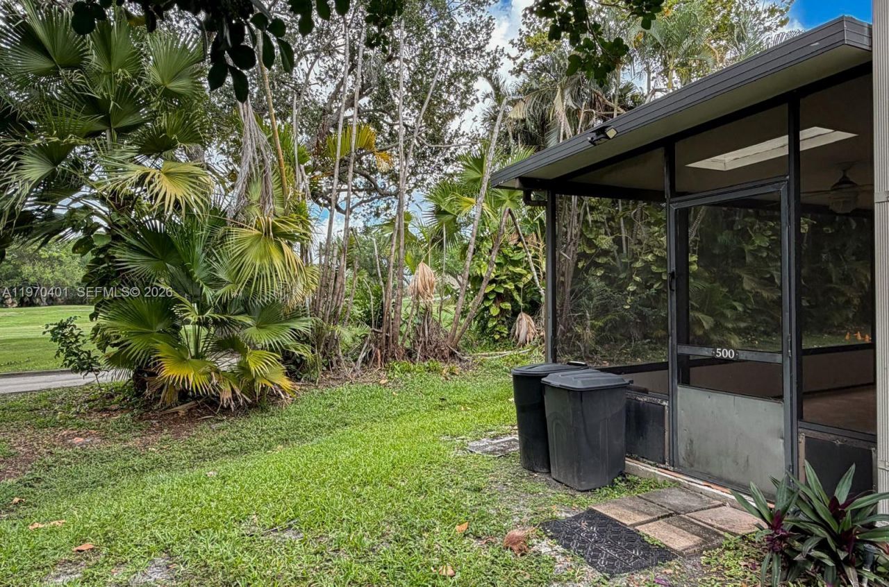 956 Mockingbird Ln, Unit 500, Plantation, FL 33324 Photo