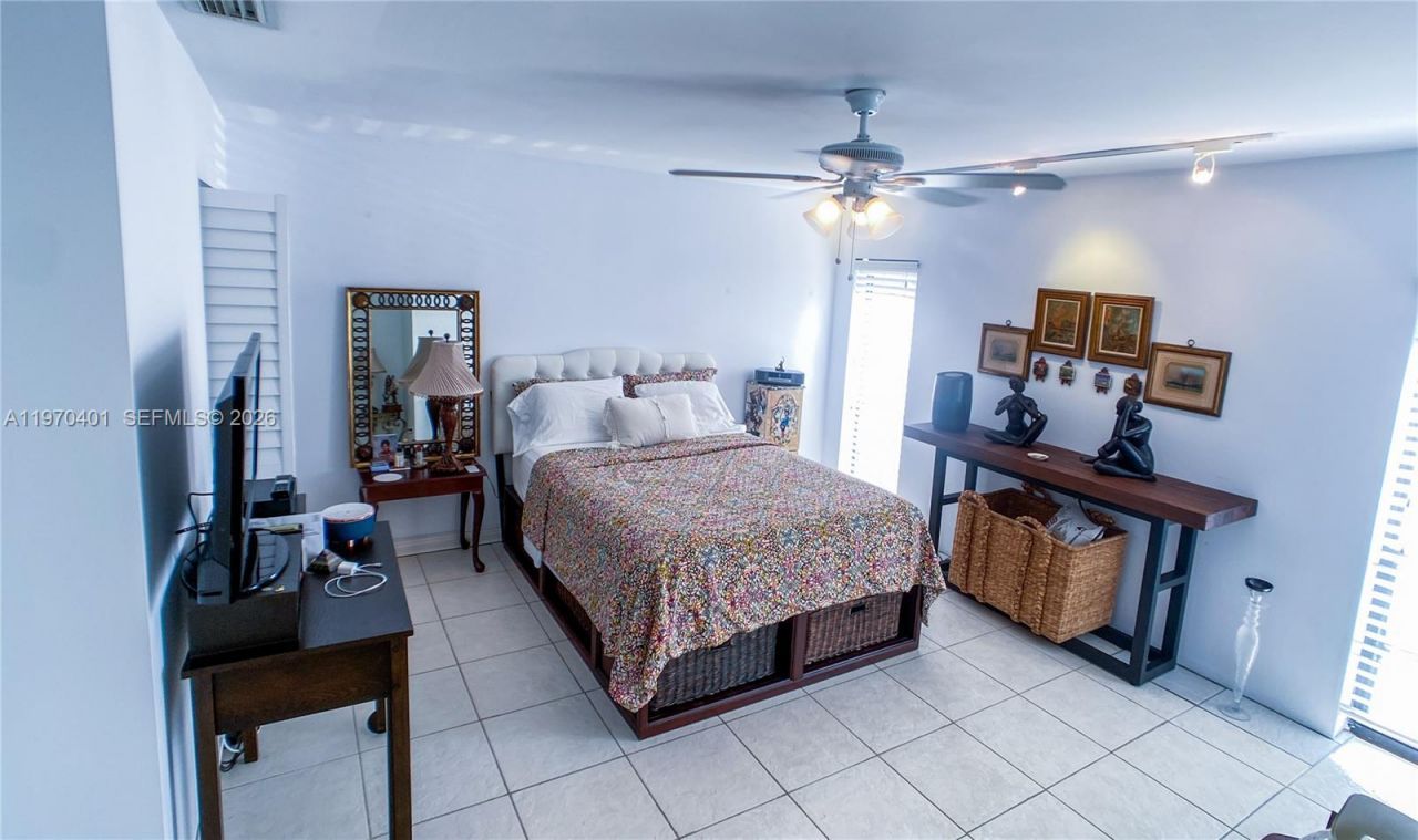 956 Mockingbird Ln, Unit 500, Plantation, FL 33324 Photo