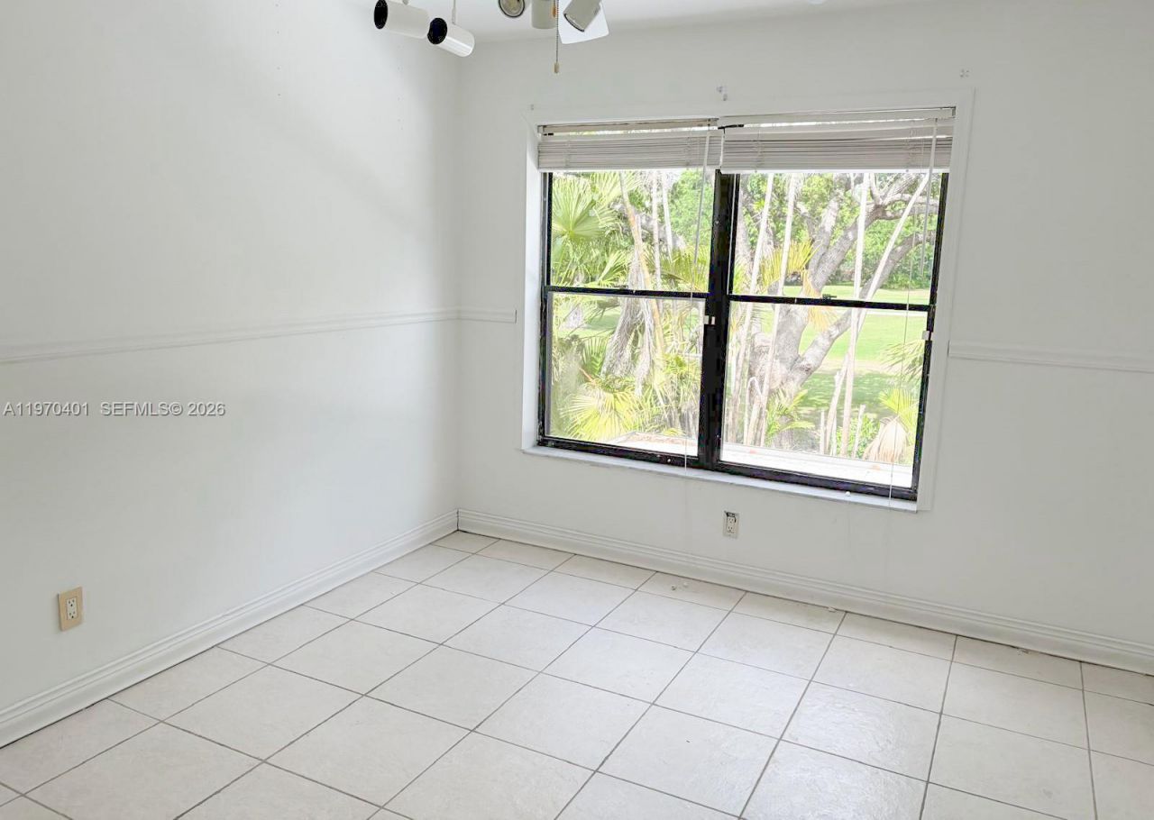 956 Mockingbird Ln, Unit 500, Plantation, FL 33324 Photo