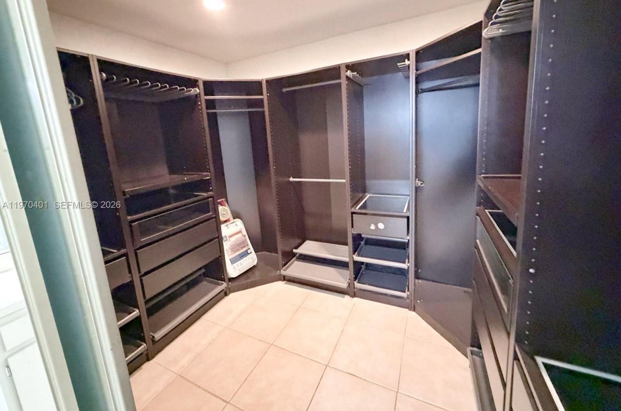 956 Mockingbird Ln, Unit 500, Plantation, FL 33324 Photo