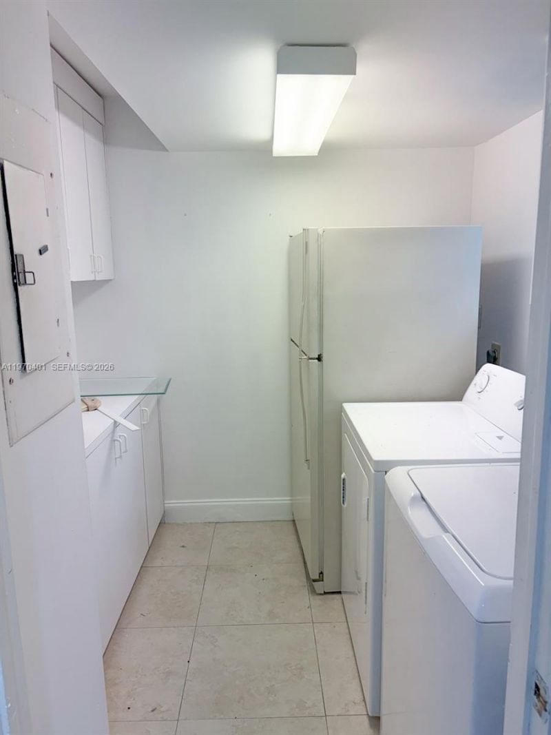 956 Mockingbird Ln, Unit 500, Plantation, FL 33324 Photo