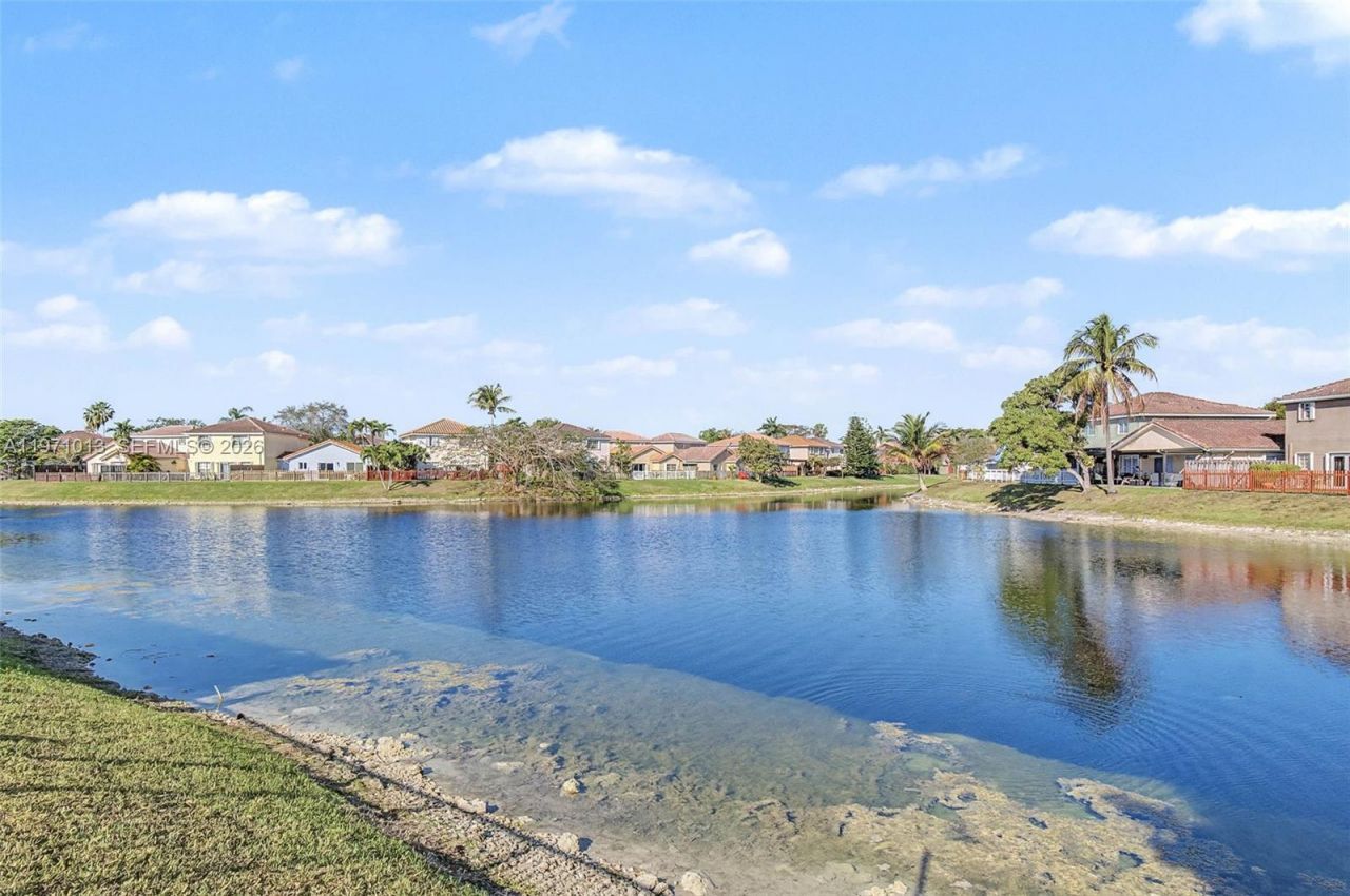 10116 SW 162nd Pl, Miami, FL 33196 Photo