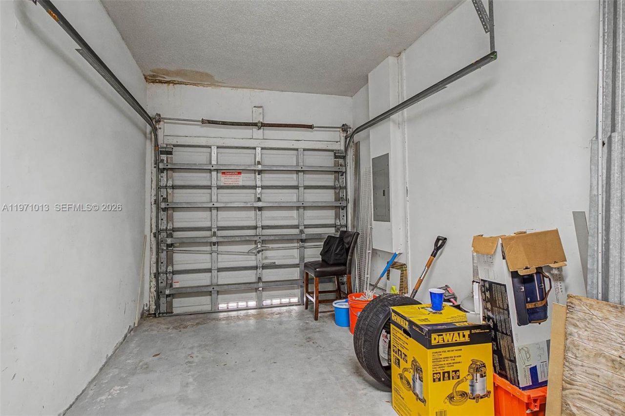 10116 SW 162nd Pl, Miami, FL 33196 Photo