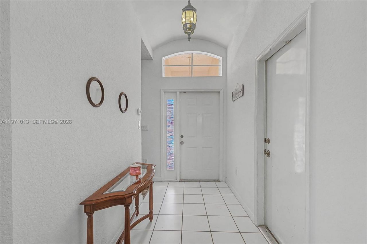 10116 SW 162nd Pl, Miami, FL 33196 Photo