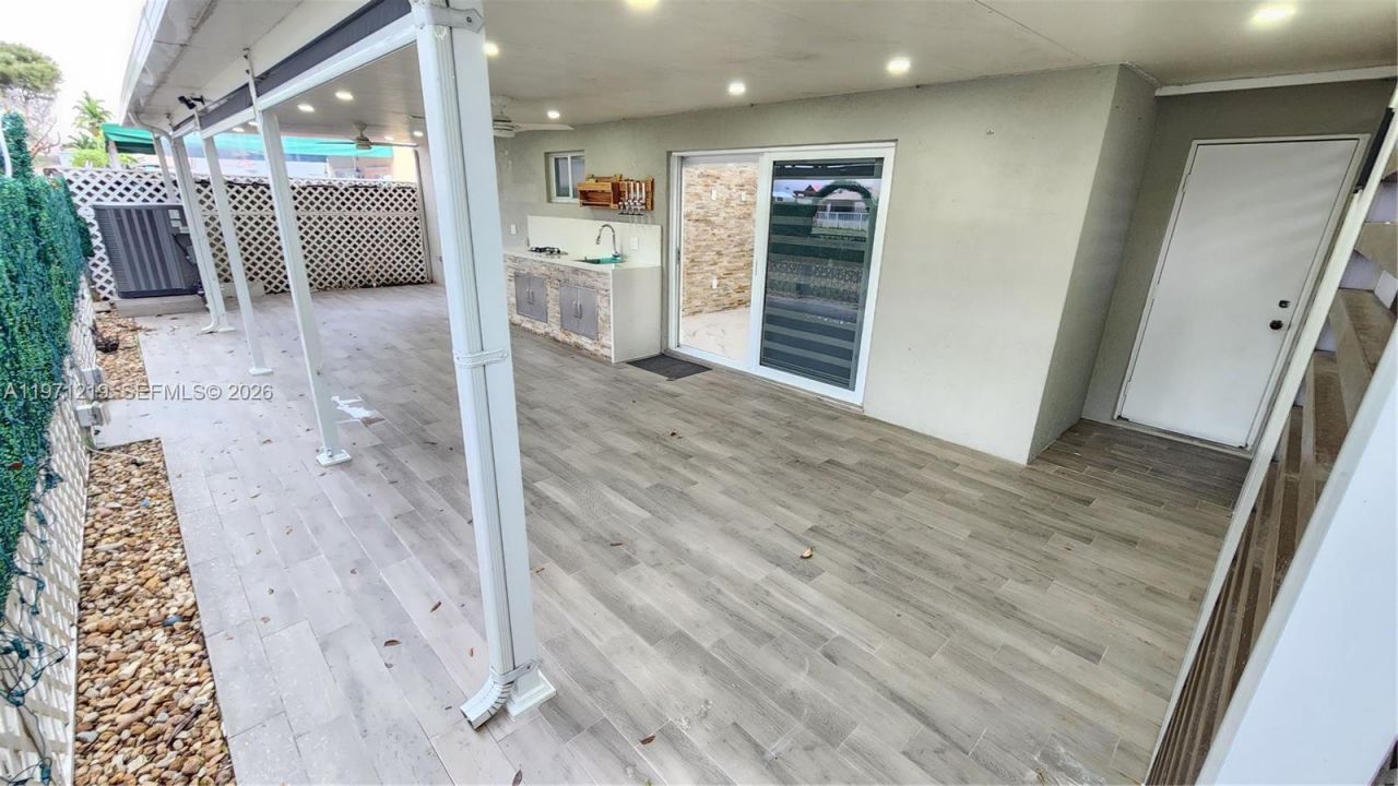 16515 SW 97th St, Miami, FL 33196 Photo