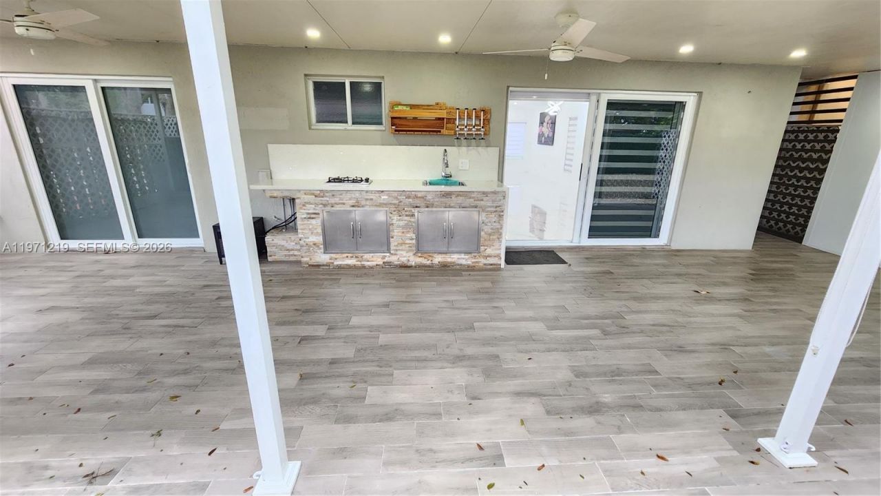 16515 SW 97th St, Miami, FL 33196 Photo