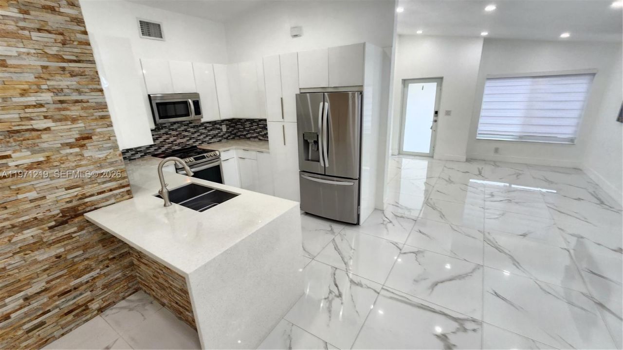 16515 SW 97th St, Miami, FL 33196 Photo