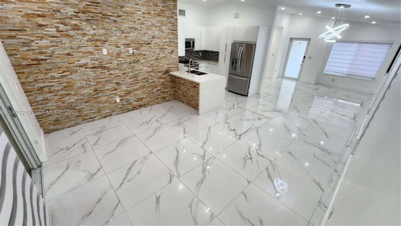 16515 SW 97th St, Miami, FL 33196 Photo