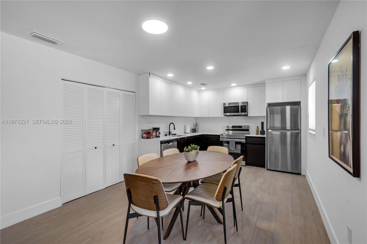 1044 NW 29th St, Miami, FL 33127 Photo