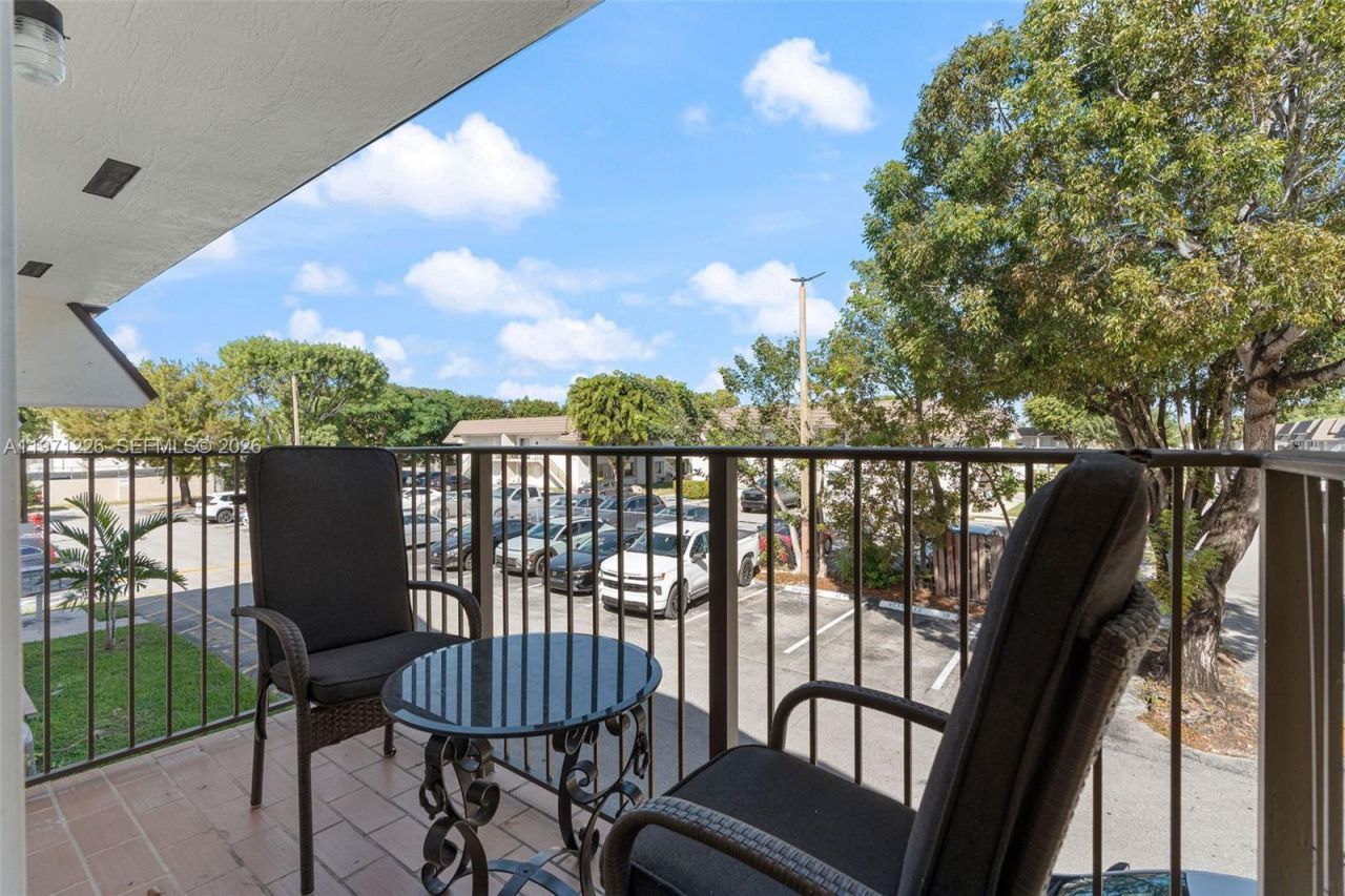 7111 SW 129th Ave , Unit 6, Miami, FL 33183 Photo