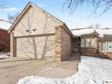 4828 High Street, Lincoln, NE 68506