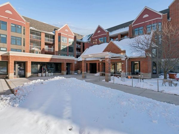 500 County Road B W, Unit 134, Roseville, MN 55113