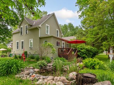 104 S Nicollet Street, Winthrop, MN 55396