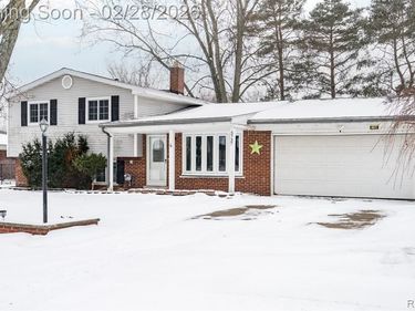 5737 Shetland Way, Waterford Twp, MI 48327