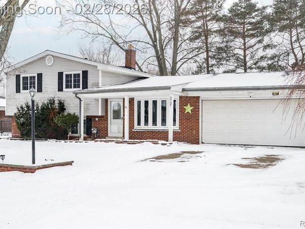 5737 Shetland Way, Waterford Twp, MI 48327