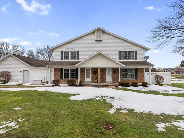 111 Dessie, Henrietta, NY 14586