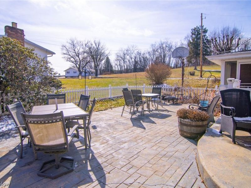 49314 Johnson Drive, Saint Clairsville, OH 43950 Photo 5