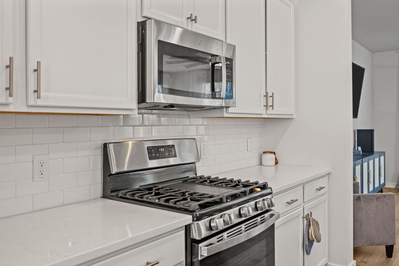 1036 Old Cypress Photo 17