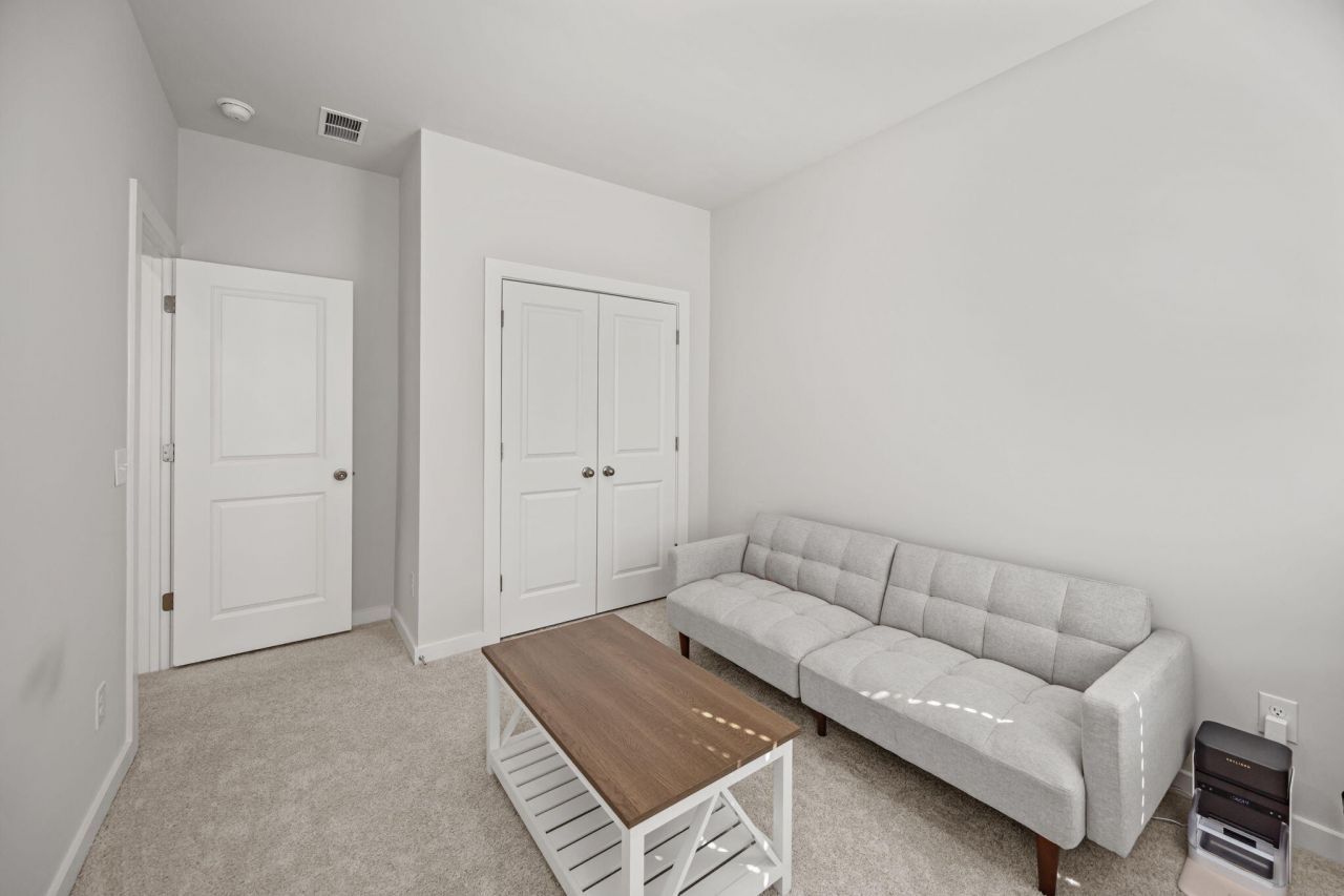 1036 Old Cypress Photo 28
