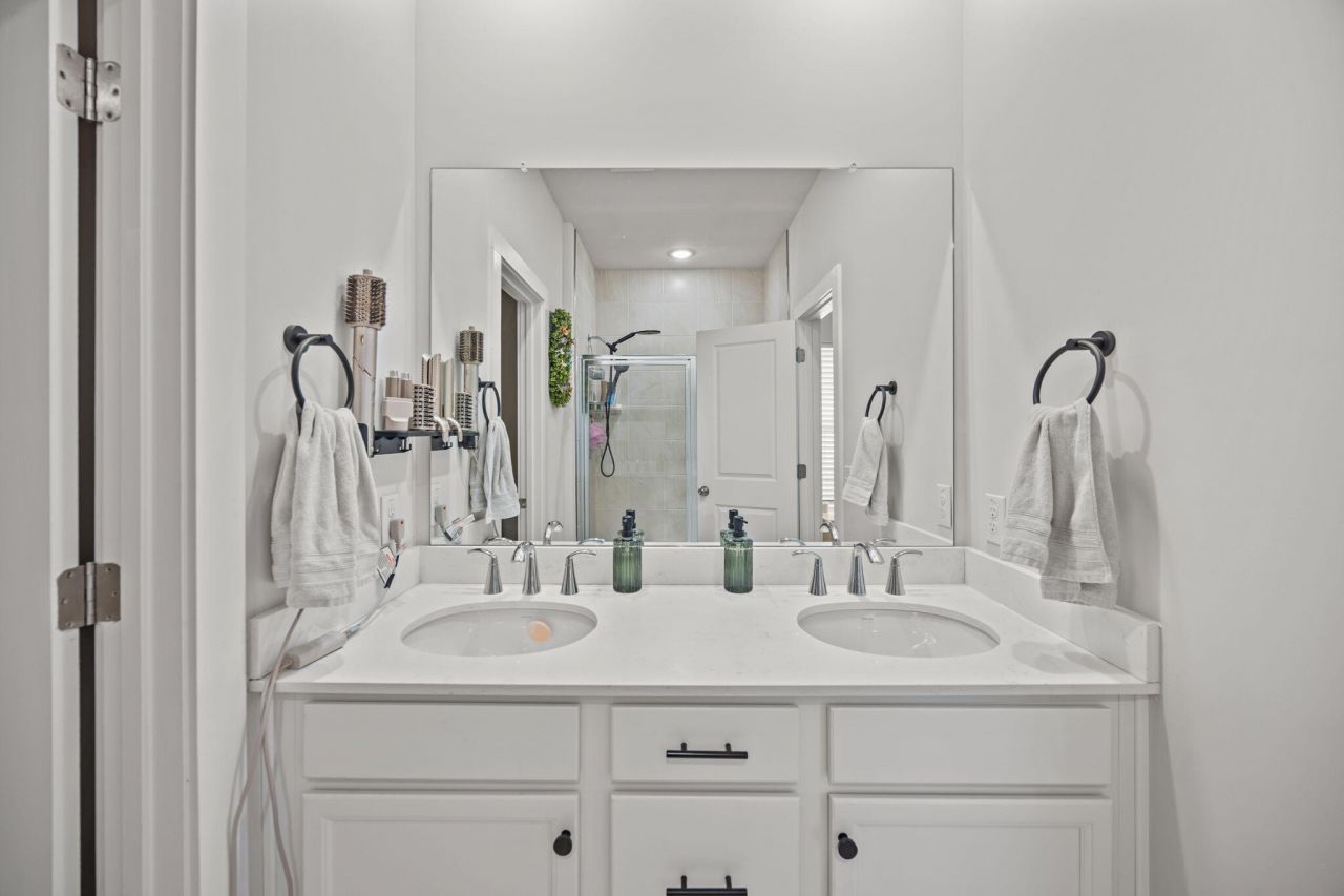 1036 Old Cypress Photo 34