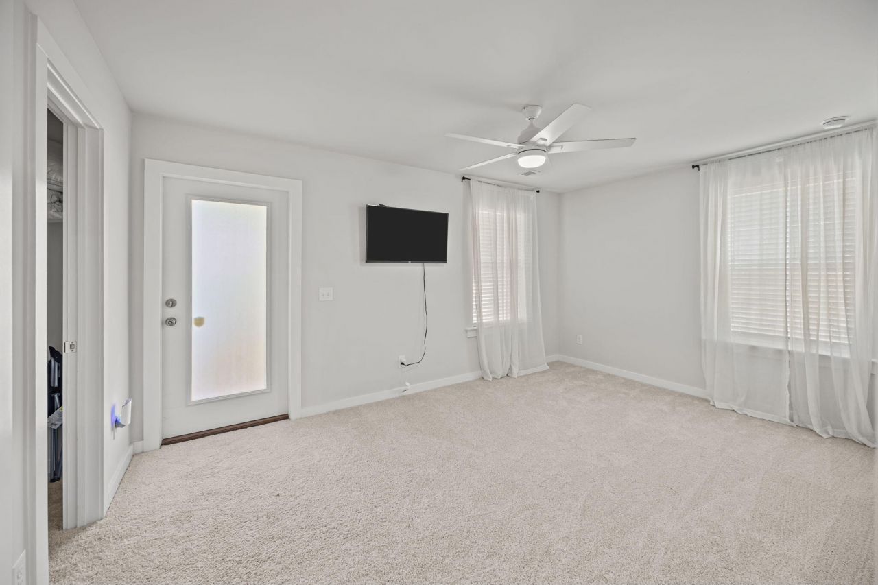 1036 Old Cypress Photo 9