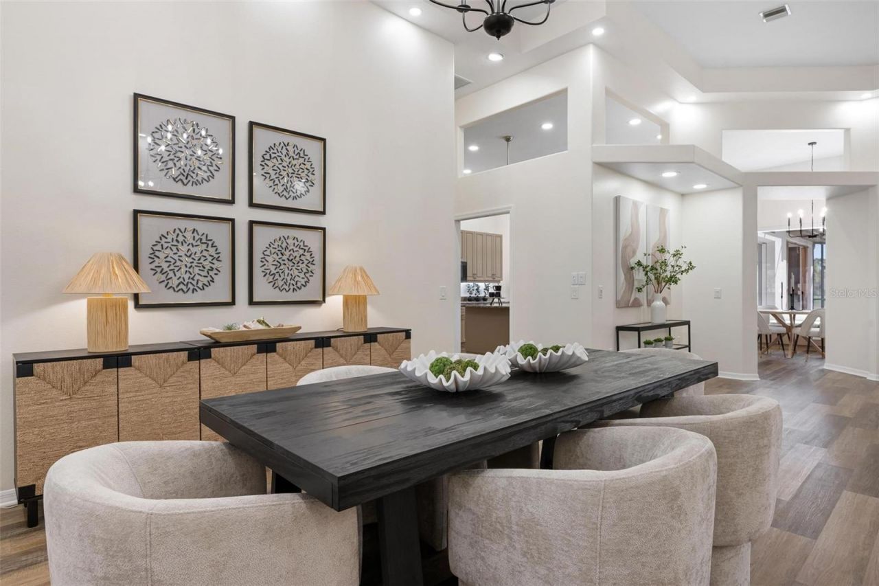 422 Wincanton Place, Venice, FL 34293 Photo