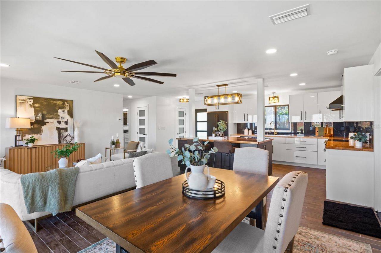 203 Parkwood Lane, Edgewater, FL 32132 Photo