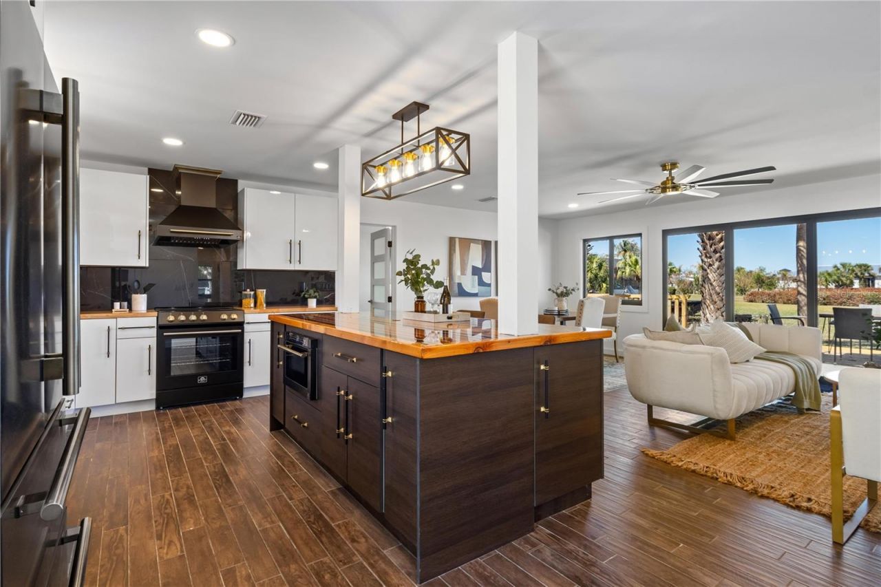 203 Parkwood Lane, Edgewater, FL 32132 Photo