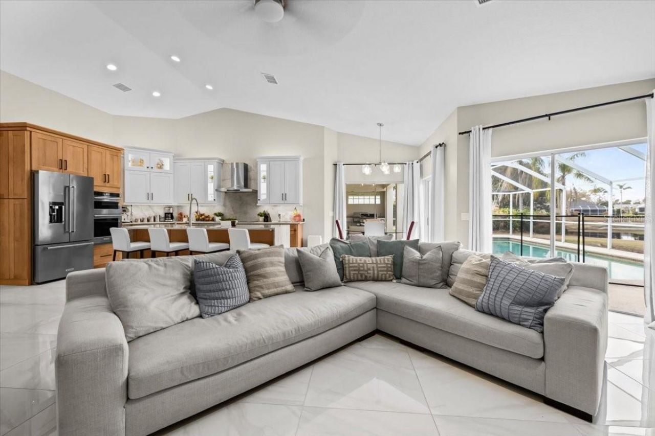 16506 Longleat Drive, Lutz, FL 33549 Photo