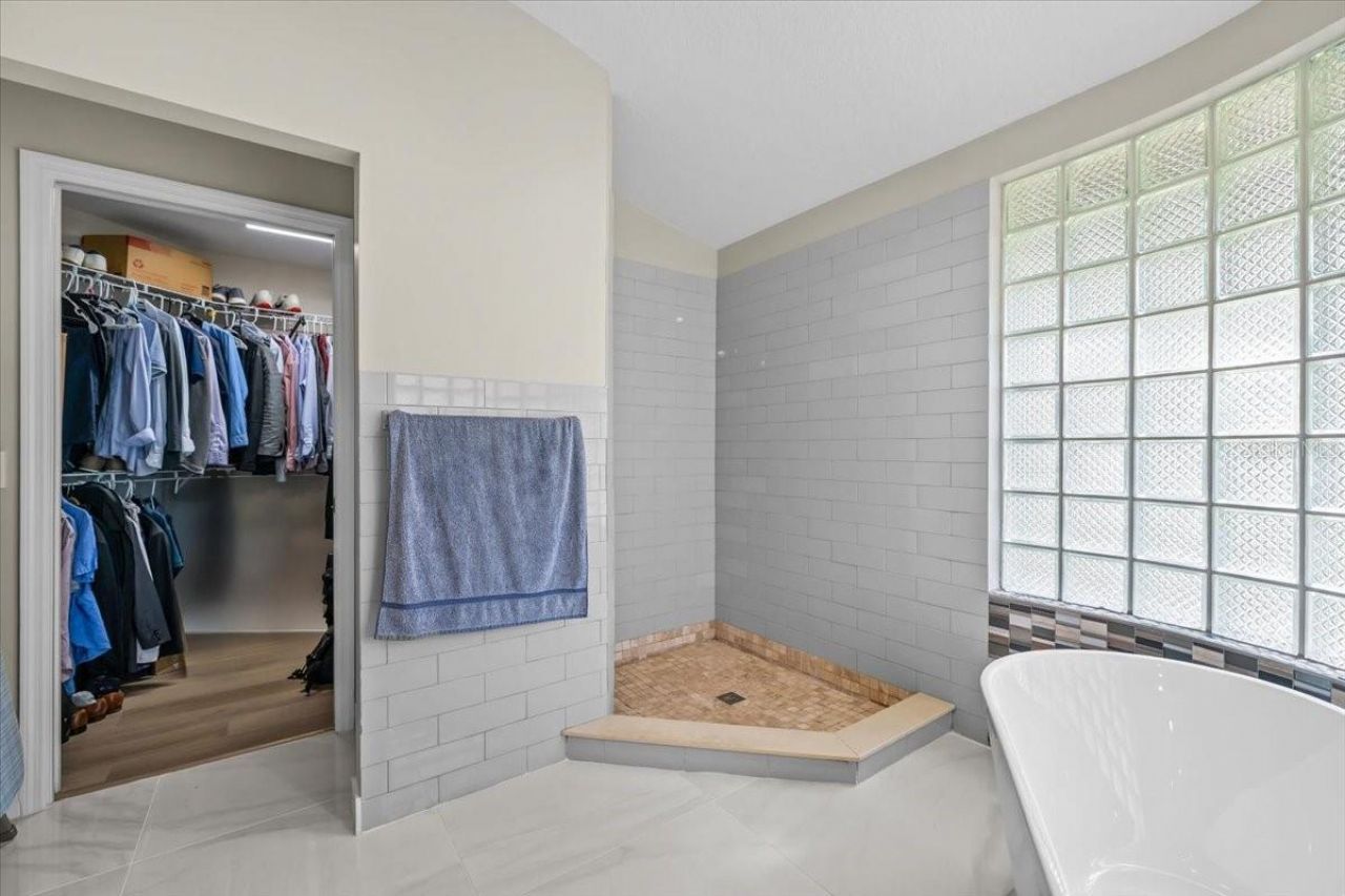 16506 Longleat Drive, Lutz, FL 33549 Photo