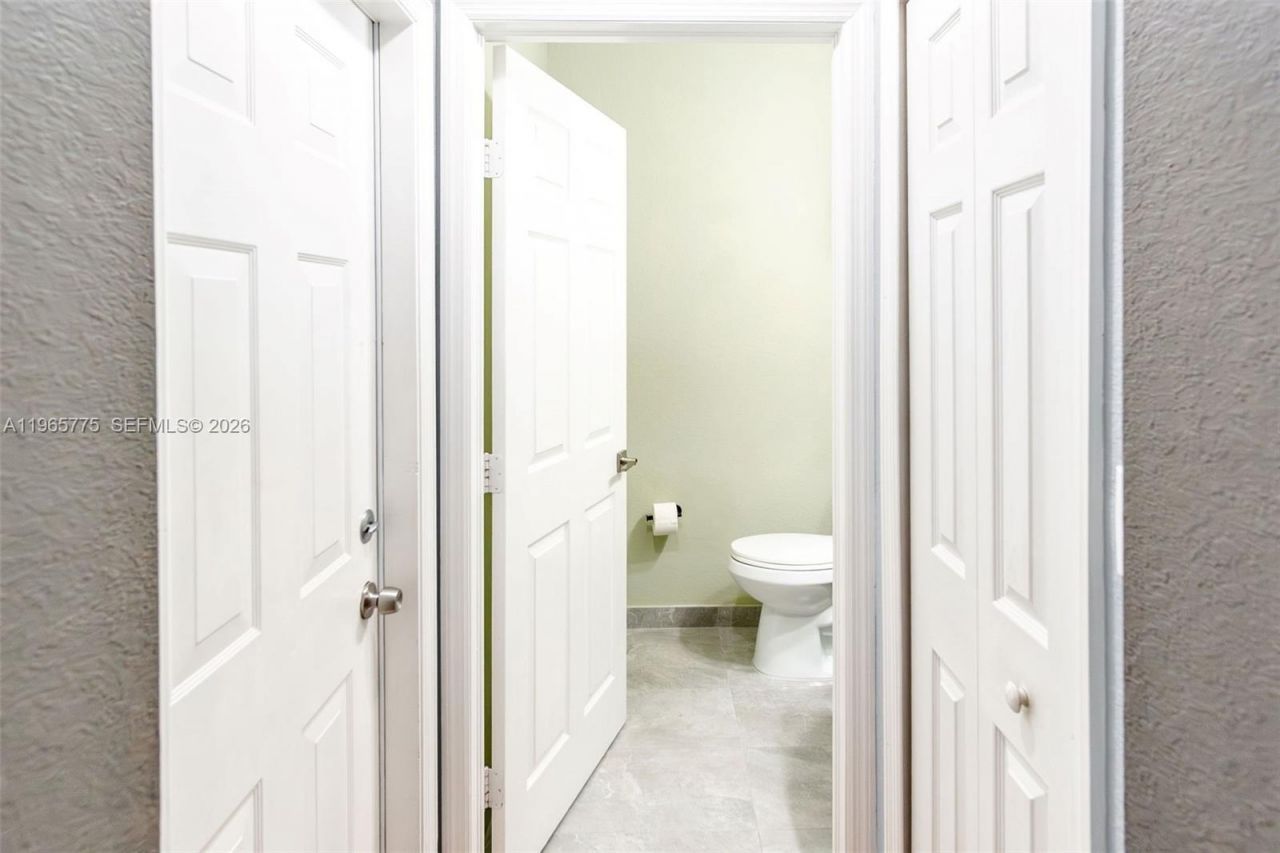 12523 SW 121st Way, Miami, FL 33186 Photo