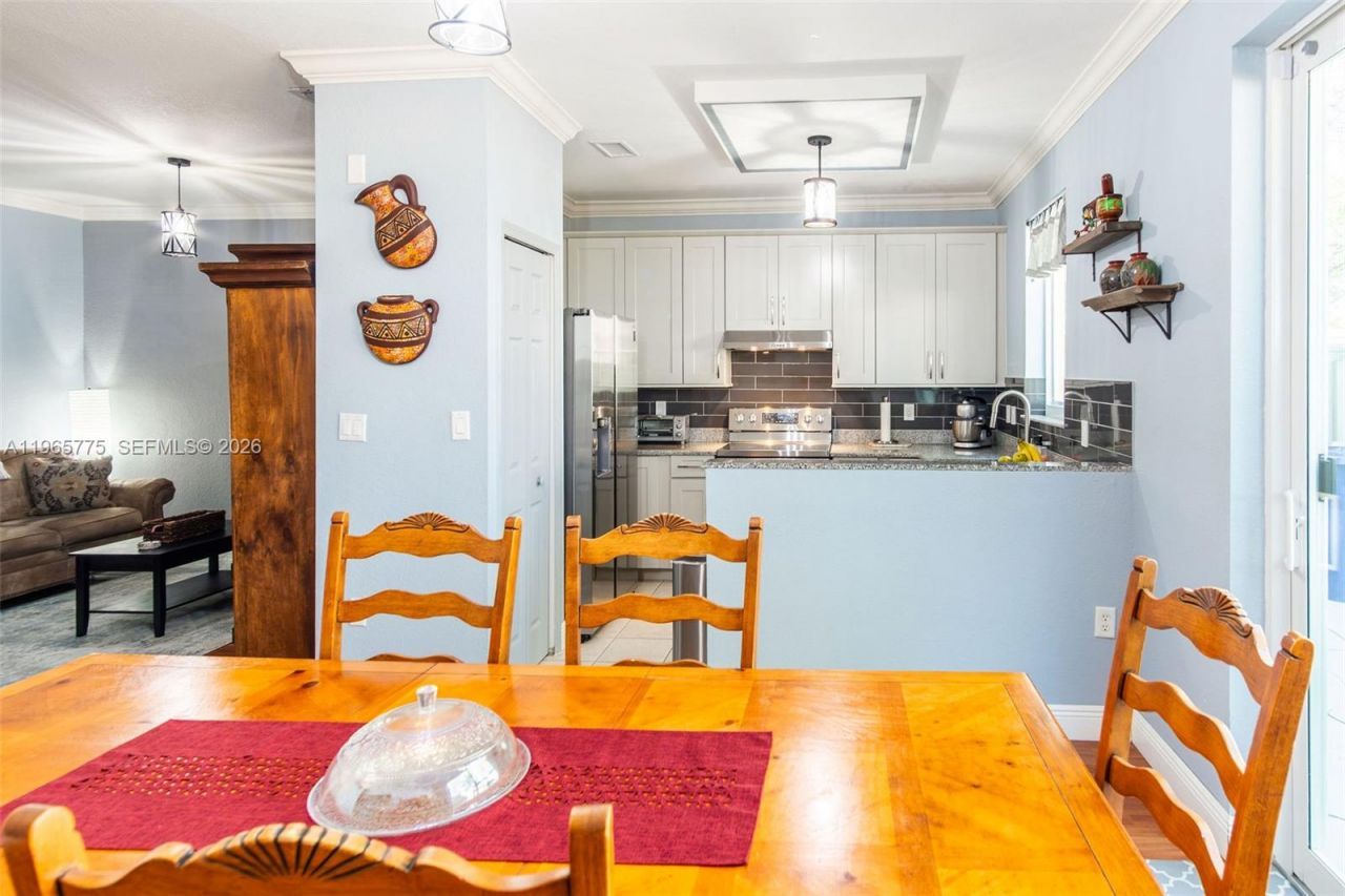 12523 SW 121st Way, Miami, FL 33186 Photo