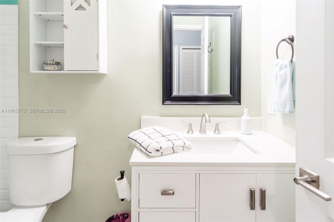 12523 SW 121st Way , Miami, FL 33186 Photo