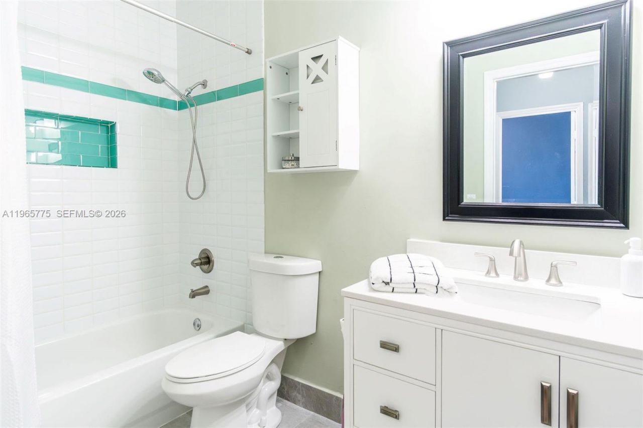 12523 SW 121st Way, Miami, FL 33186 Photo