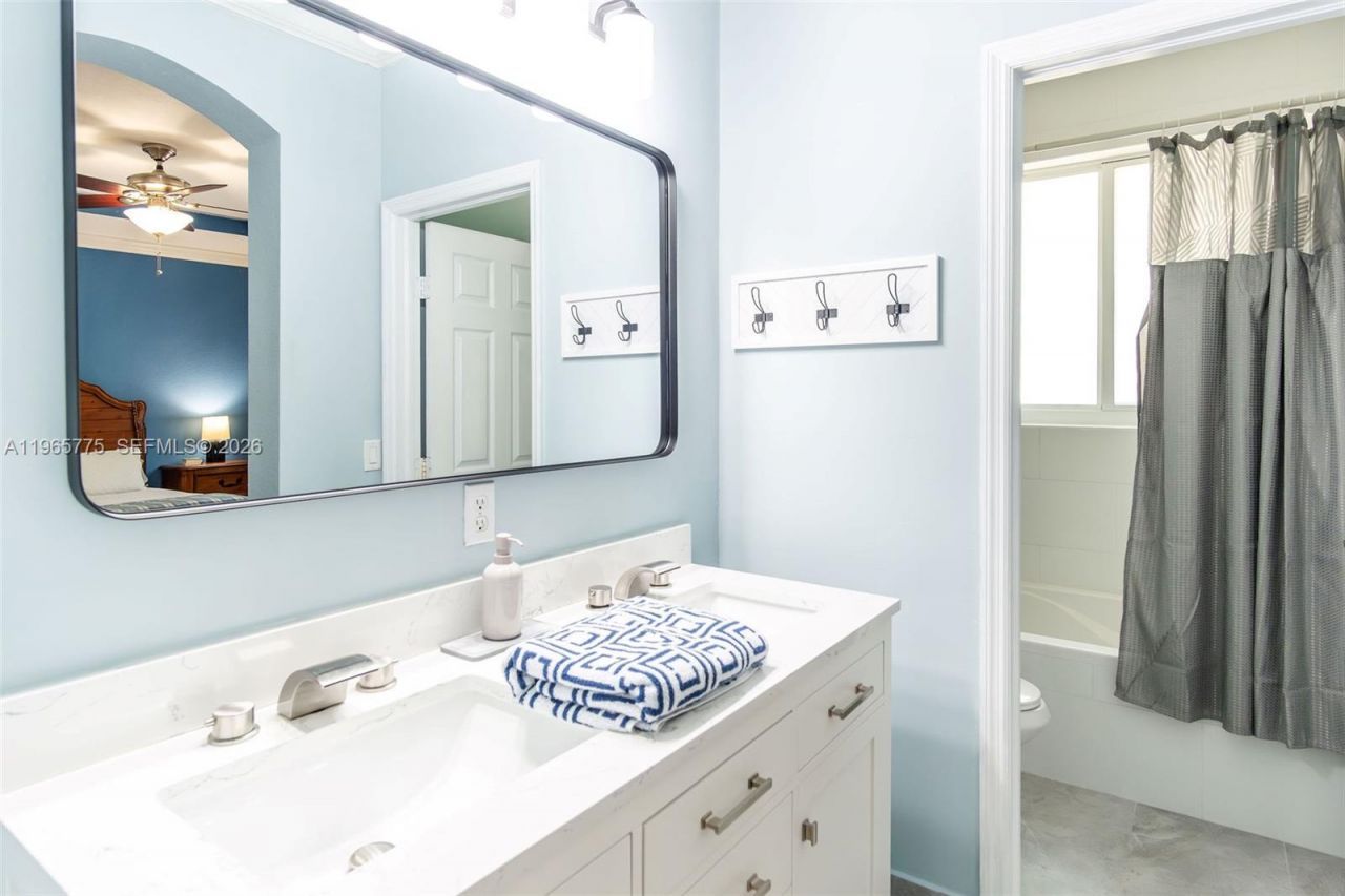 12523 SW 121st Way , Miami, FL 33186 Photo