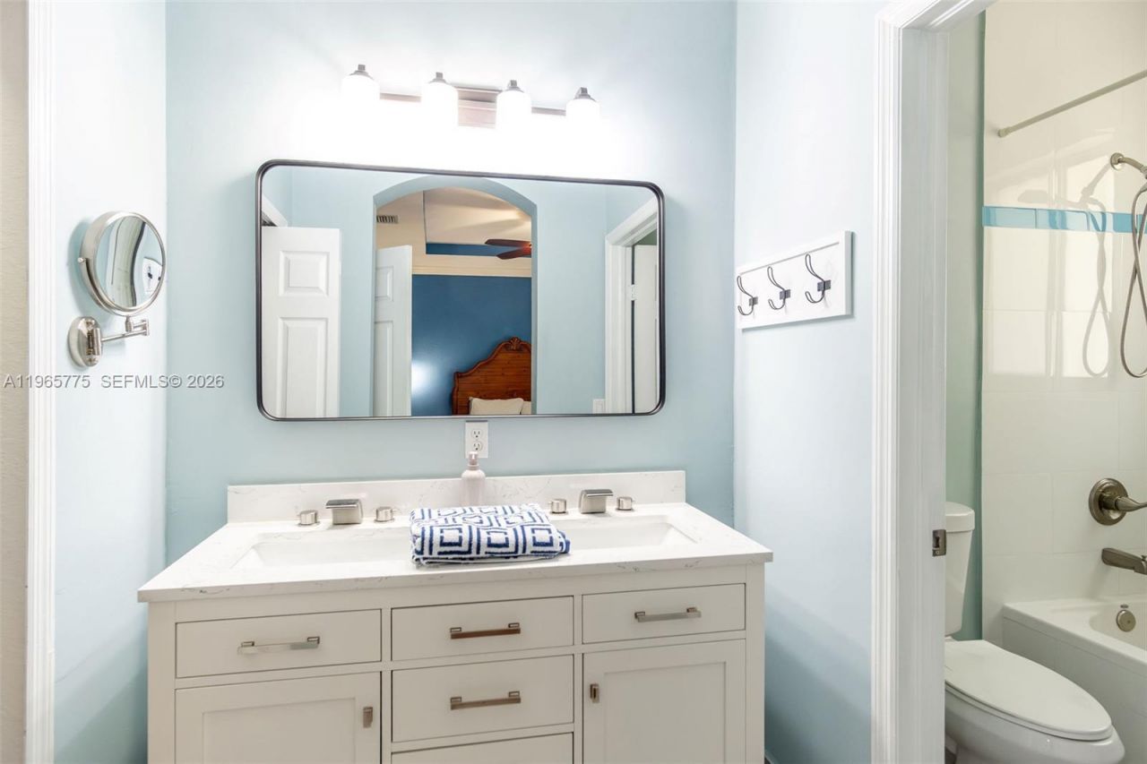 12523 SW 121st Way , Miami, FL 33186 Photo