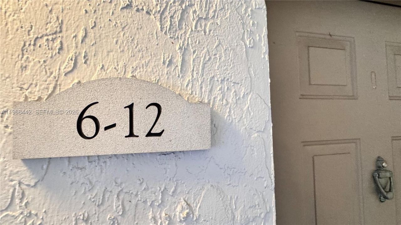 570 S Park Rd, Unit 12-6, Hollywood, FL 33021 Photo