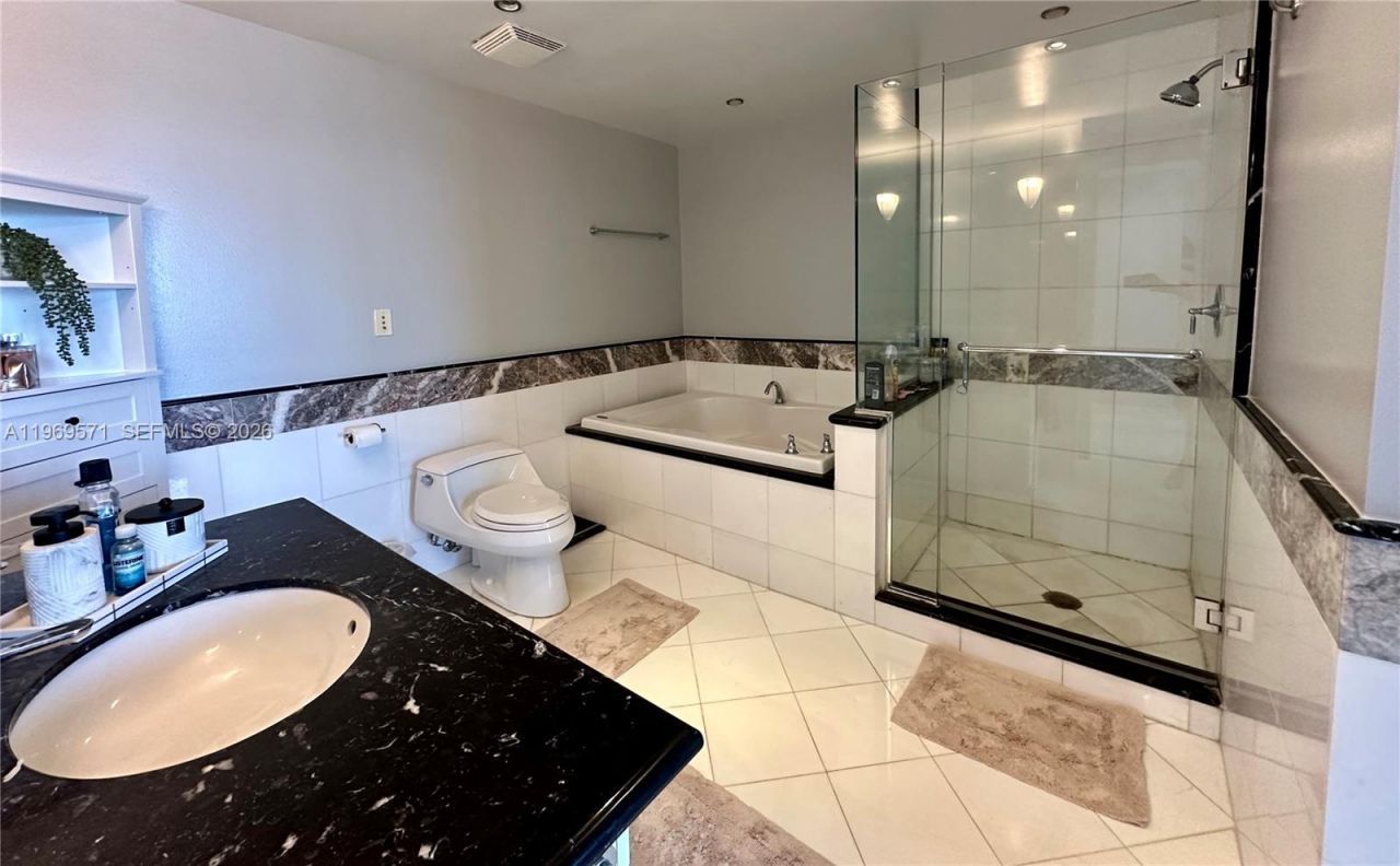 540 West Ave , Unit 1912, Miami Beach, FL 33139 Photo