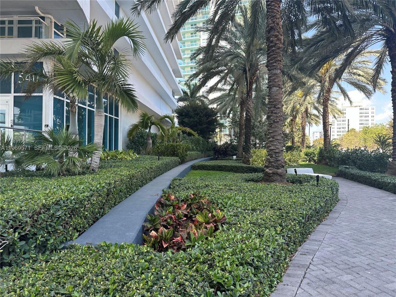 540 West Ave , Unit 1912, Miami Beach, FL 33139 Photo