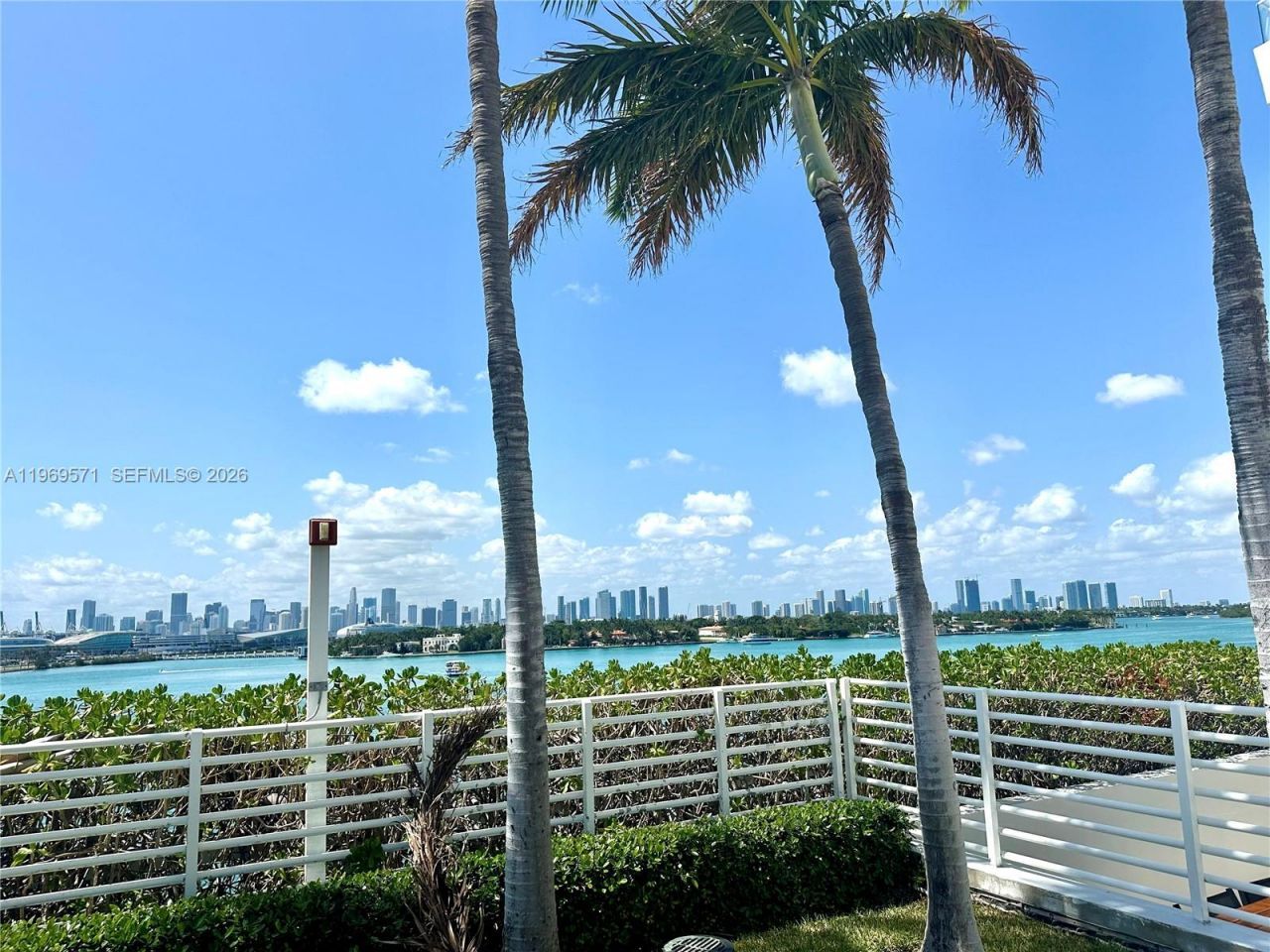 540 West Ave , Unit 1912, Miami Beach, FL 33139 Photo