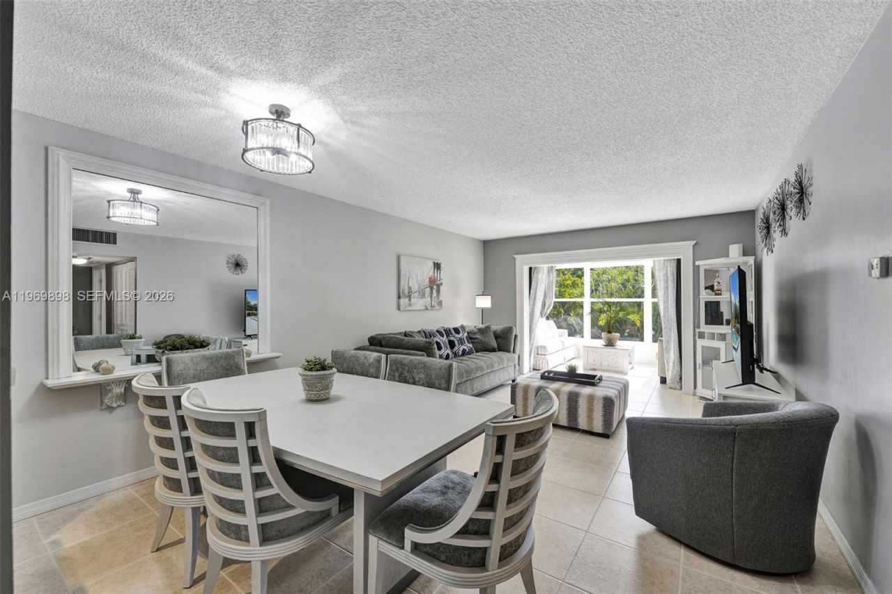 3430 NW 52nd Ave , Unit 210, Lauderdale Lakes, FL 33319 Photo