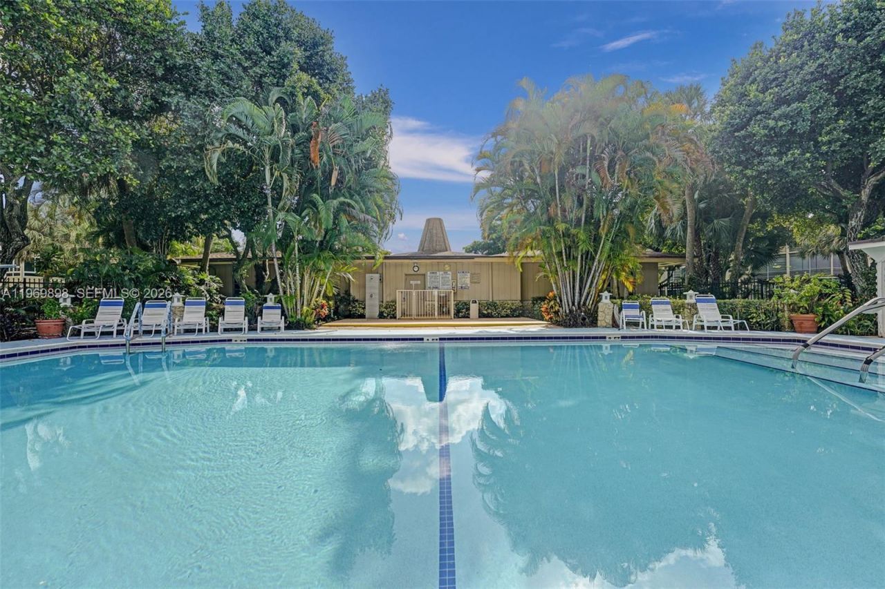 3430 NW 52nd Ave , Unit 210, Lauderdale Lakes, FL 33319 Photo