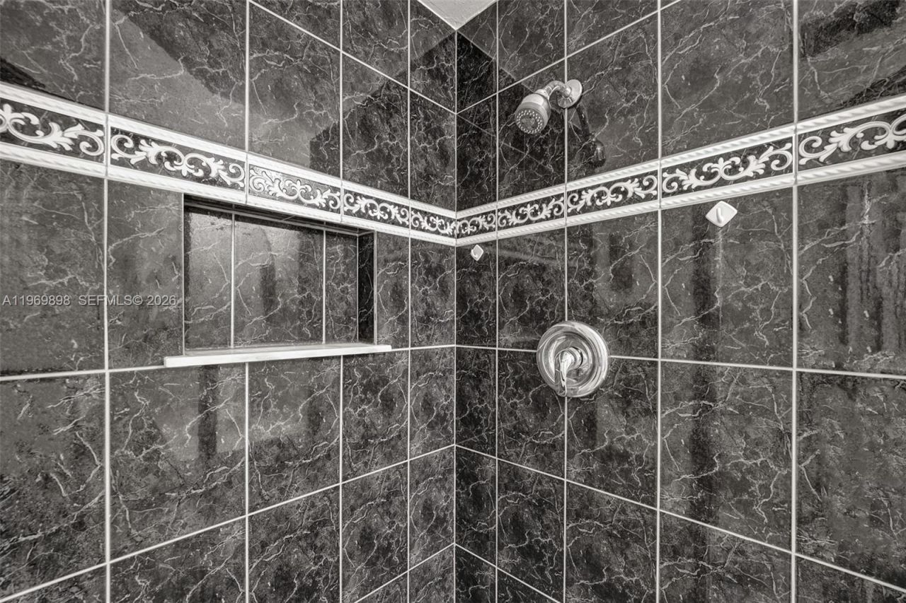 3430 NW 52nd Ave , Unit 210, Lauderdale Lakes, FL 33319 Photo