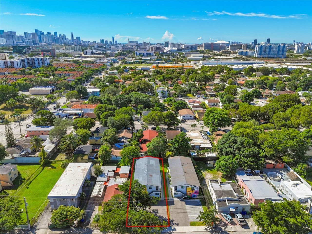 1054 NW 29th St, Miami, FL 33127 Photo