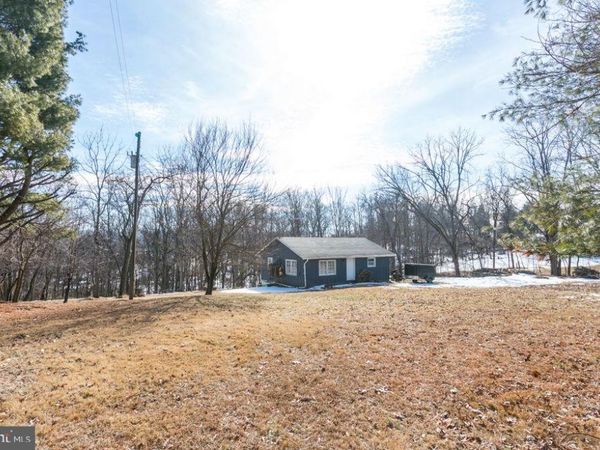 2767 SUNRISE DRIVE, BROADWAY, VA 22815