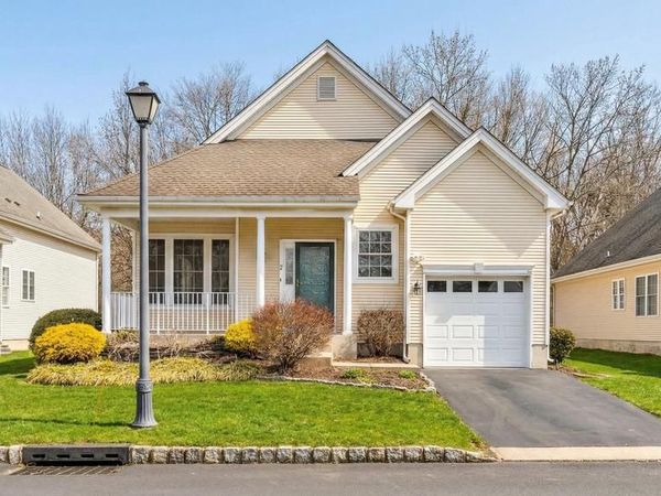 7 SWALLOW DRIVE, HAMILTON, NJ 08690