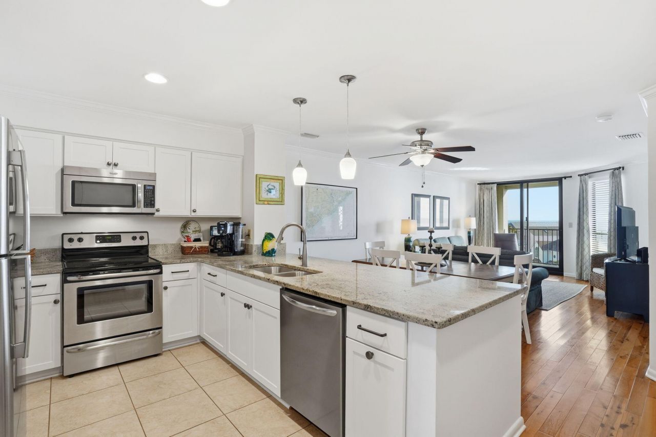 8000 Palmetto Drive Photo 11