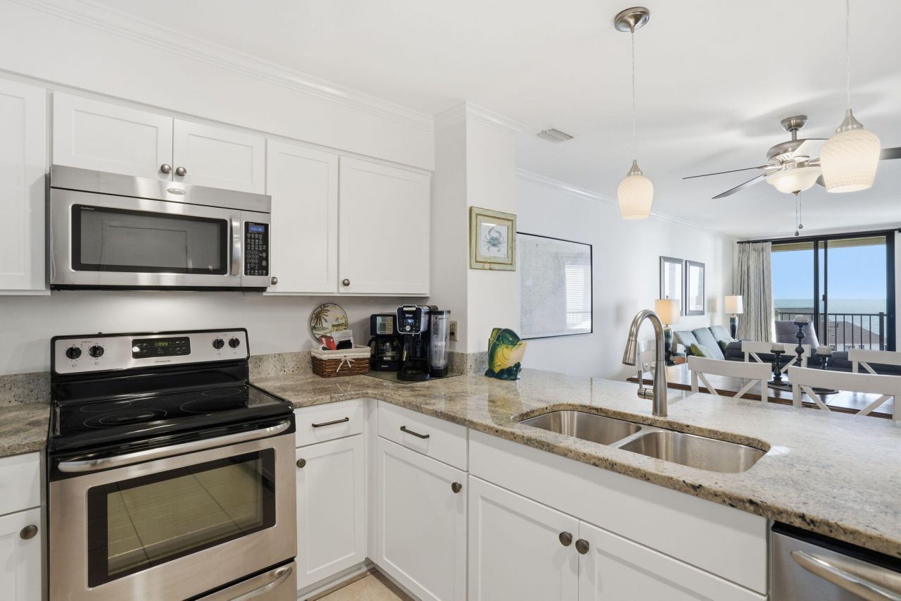 8000 Palmetto Drive Photo 12