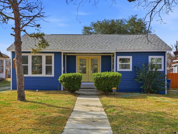 2038 W Woodlawn, San Antonio, TX 78201