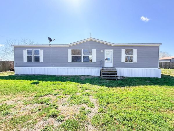 137 Little San Antonio, Rockport, TX 78382